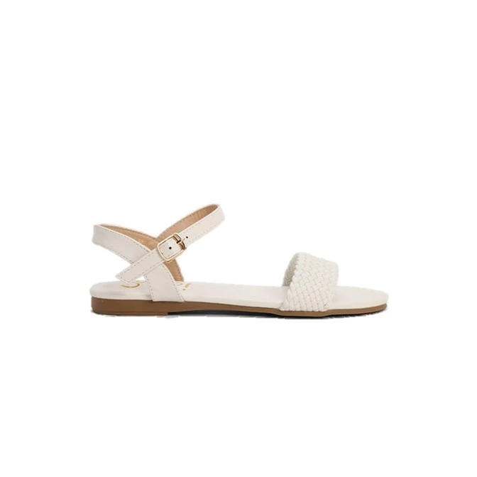 10% OFF ON SO FAB FLAT SANDALS